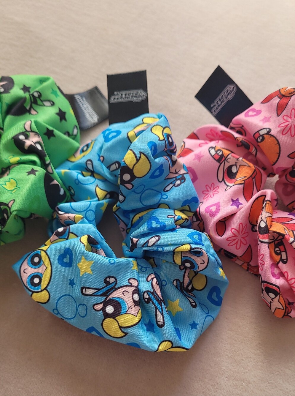 Powerpuff Girls Hair Scrunchie Set - Picture 3 of 4